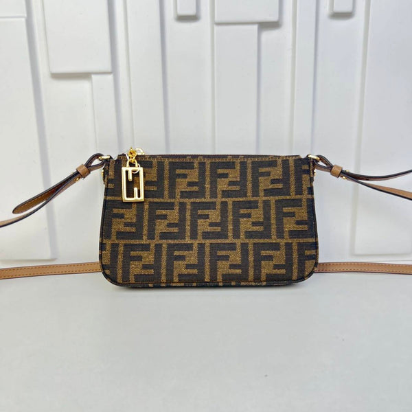 【TikTok Livestream】Fendi Baguette Pouch