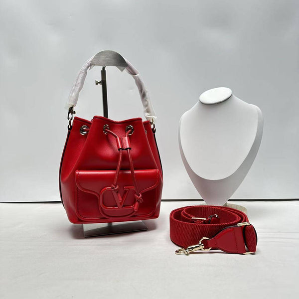 【TikTok Livestream】Valentino Loco Bucket Top Handle Red CPU0225