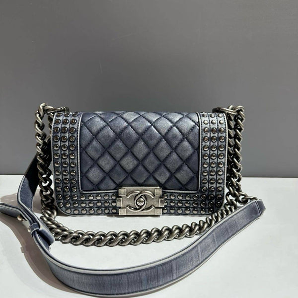 Chanel/CC Le Boy Small Quilted Studded Flap Navy CPU0427