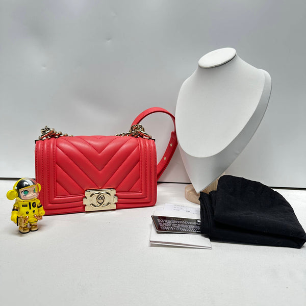 Chanel/CC Le Boy Small Chevron Quilted Pink CPU0616