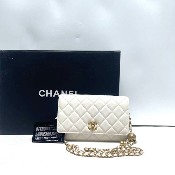Chanel/CC Quilted CC Pearl WOC Flap White CPU0224