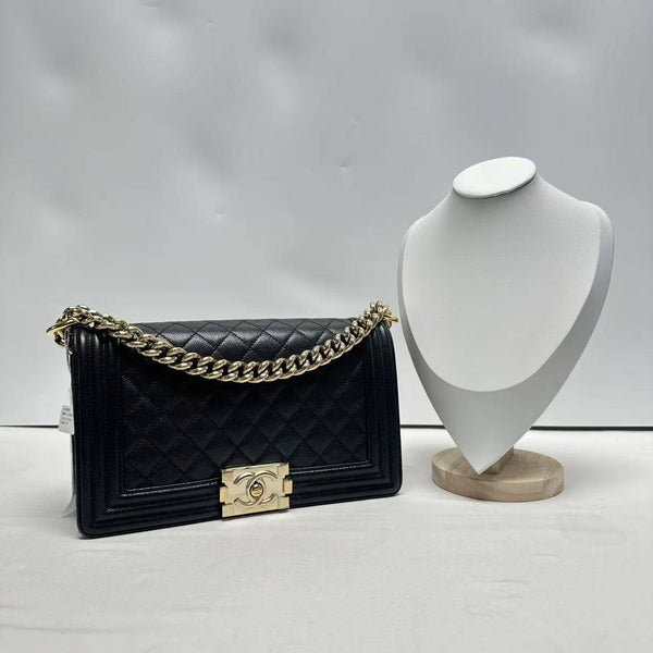 Chanel/CC Le Boy Medium Quilted Flap Black CPU0507